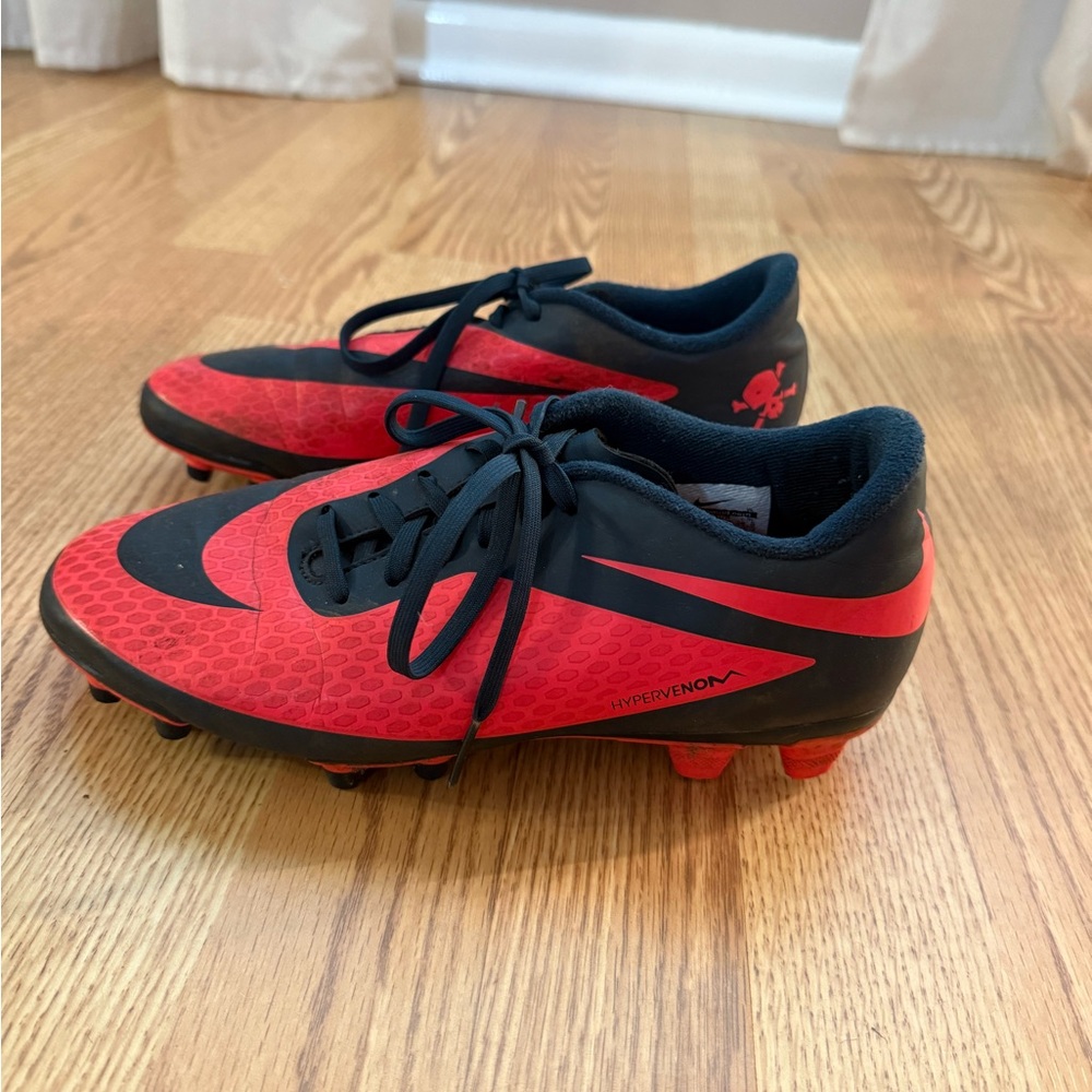 Nike hypervenom soccer cleats